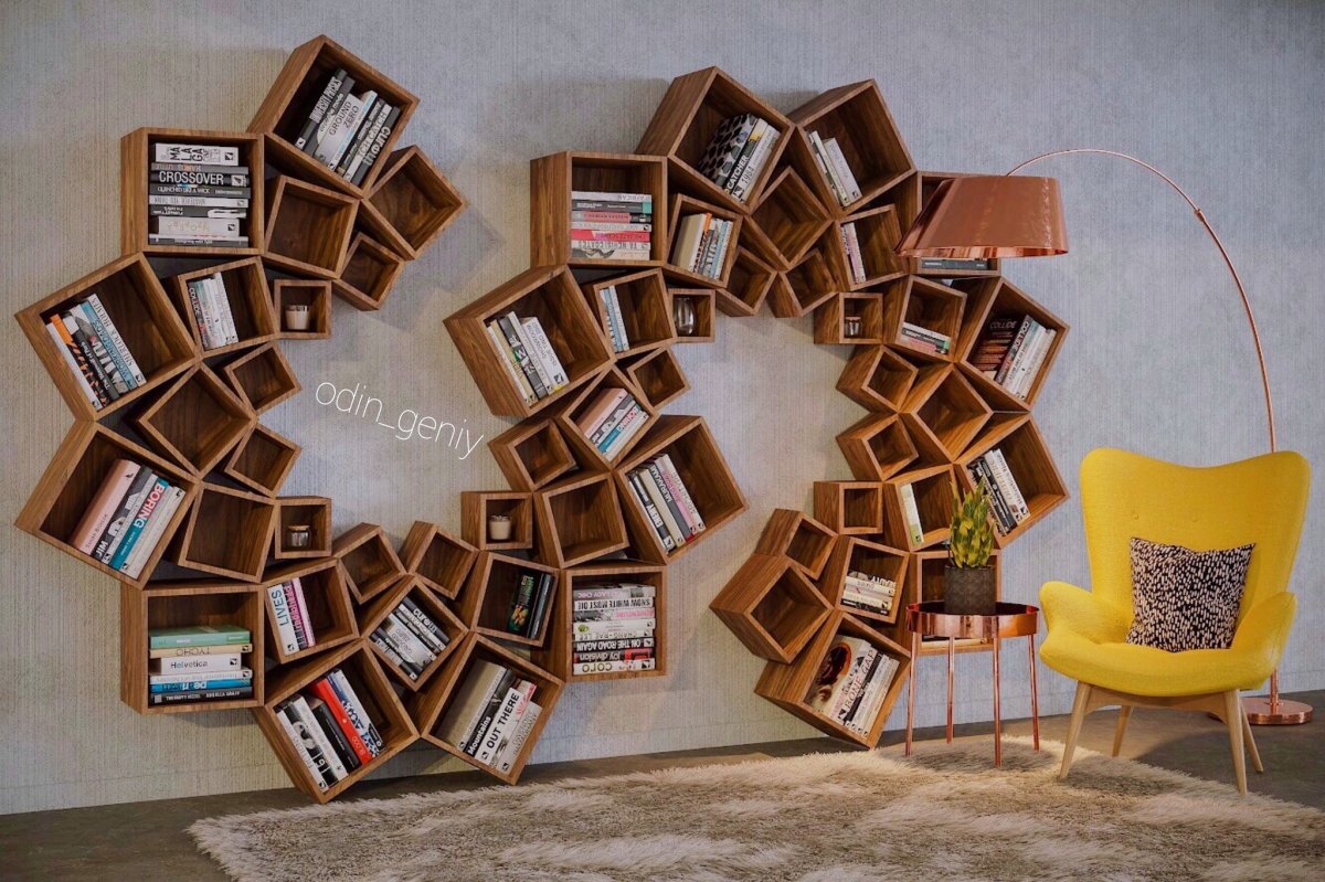 Деревянный стеллажик