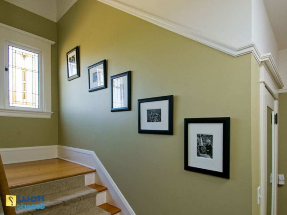 Бирюзовый подъезд