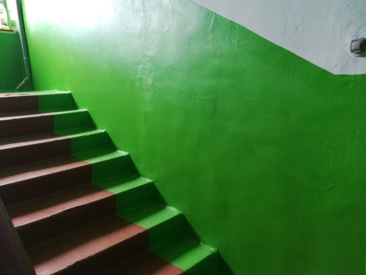 Покраска подъезда