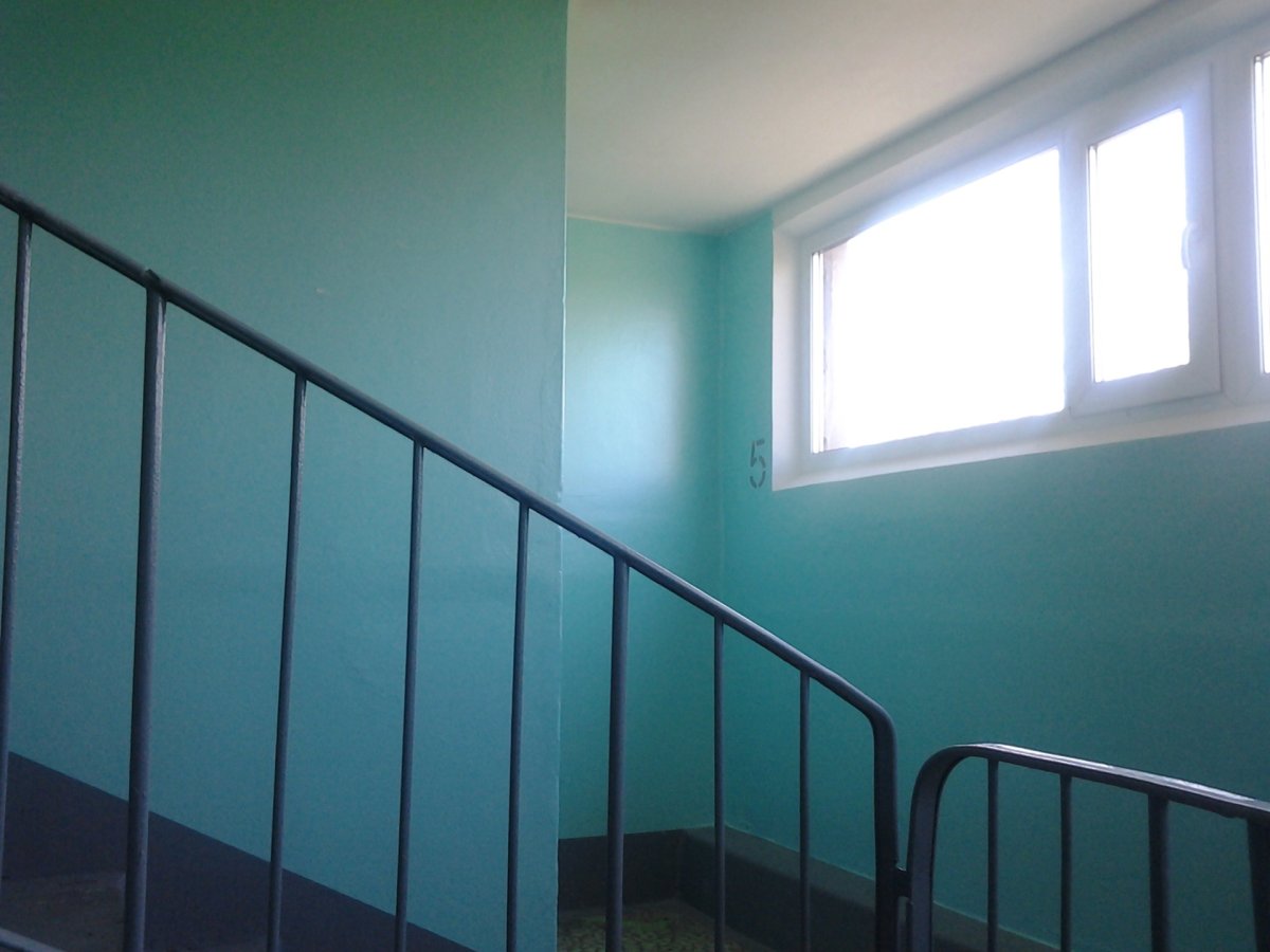 Покраска подъезда