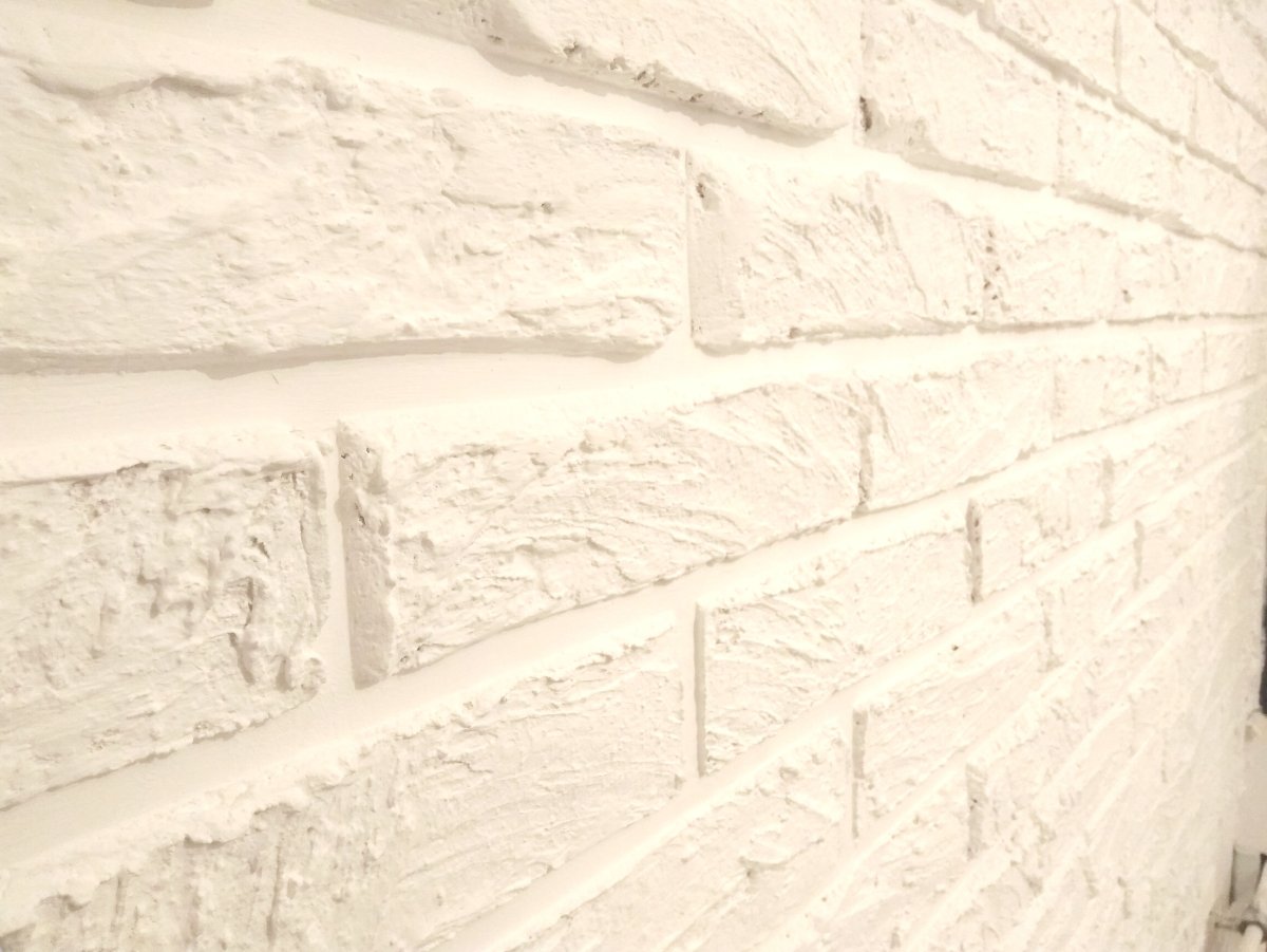 Декоративный кирпич из штукатурки