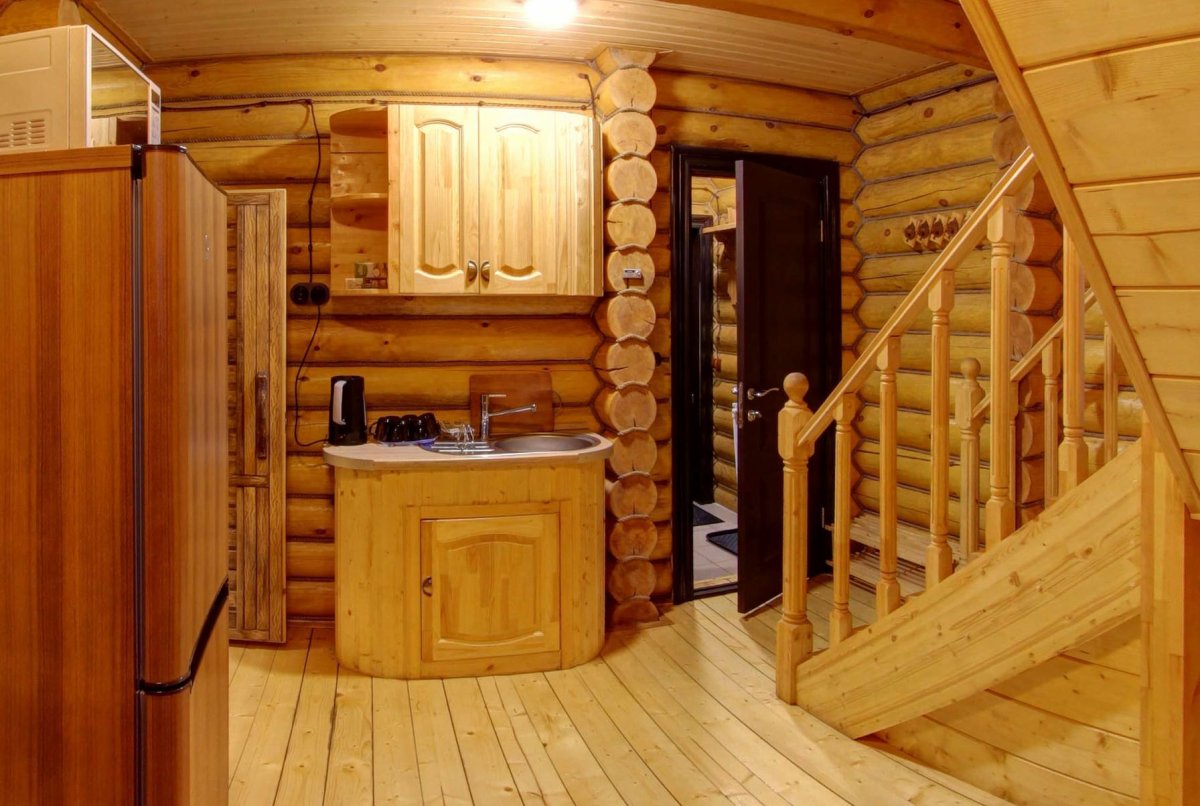 Комната отдыха в бане с кухней