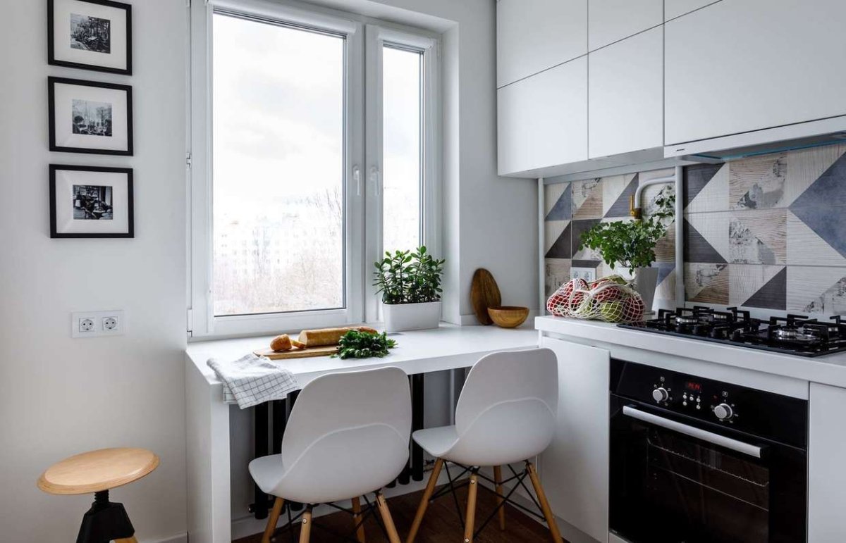 Скамья в эркере