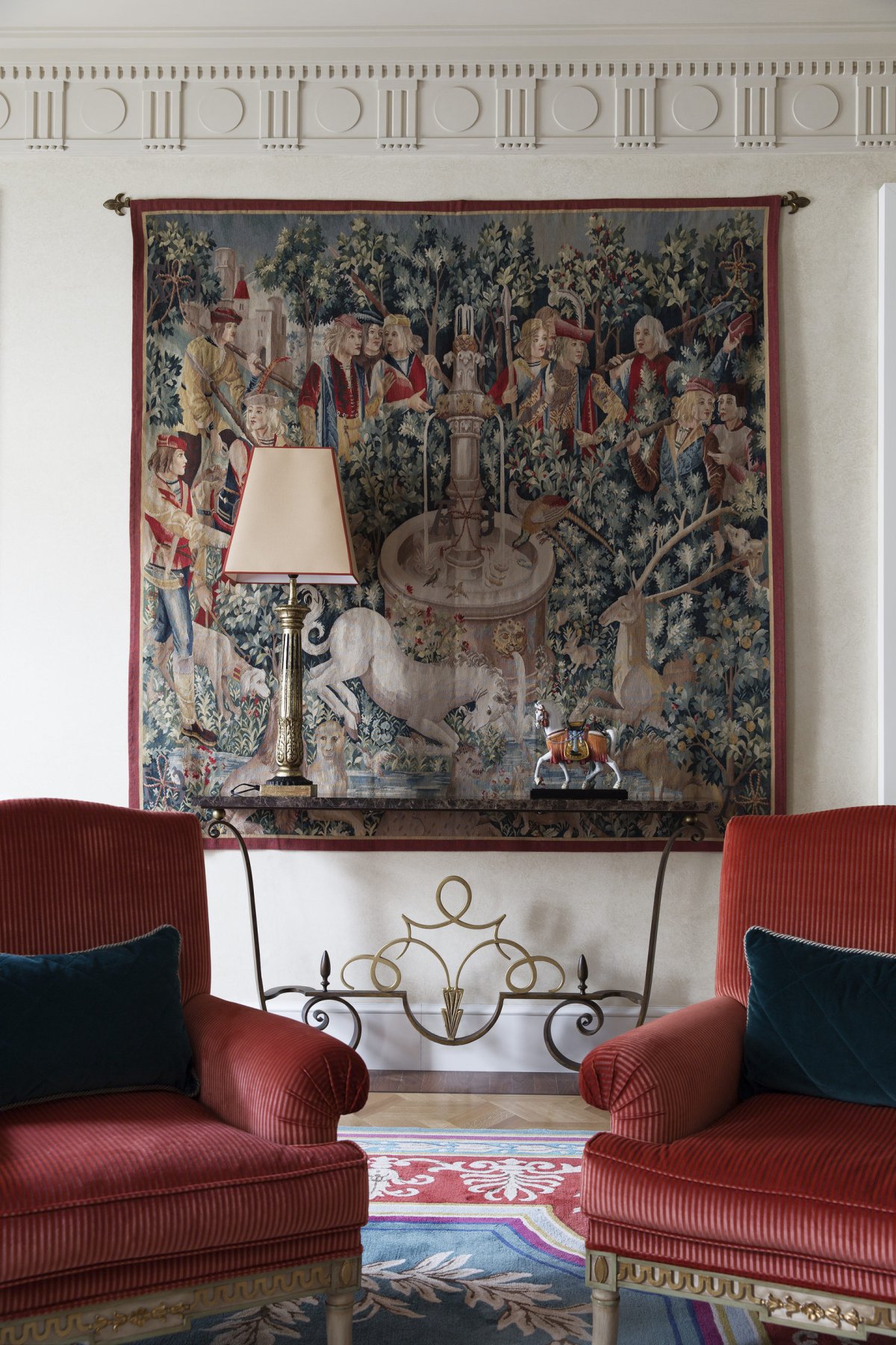 Ковер на стене