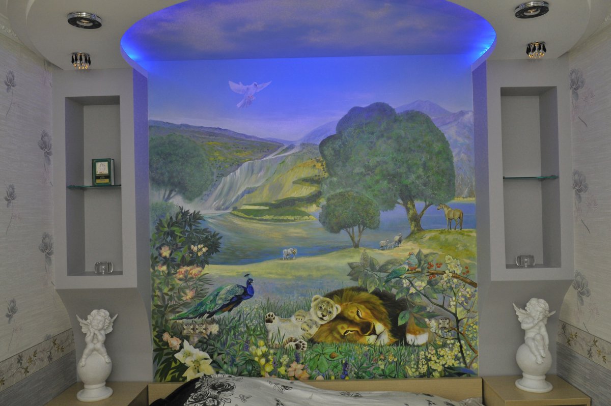 Роспись стен акриловыми красками