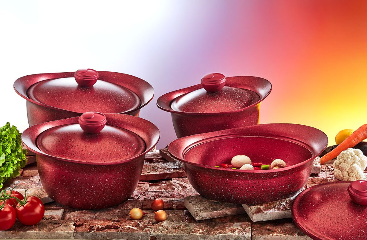 Яркая посуда для кухни
