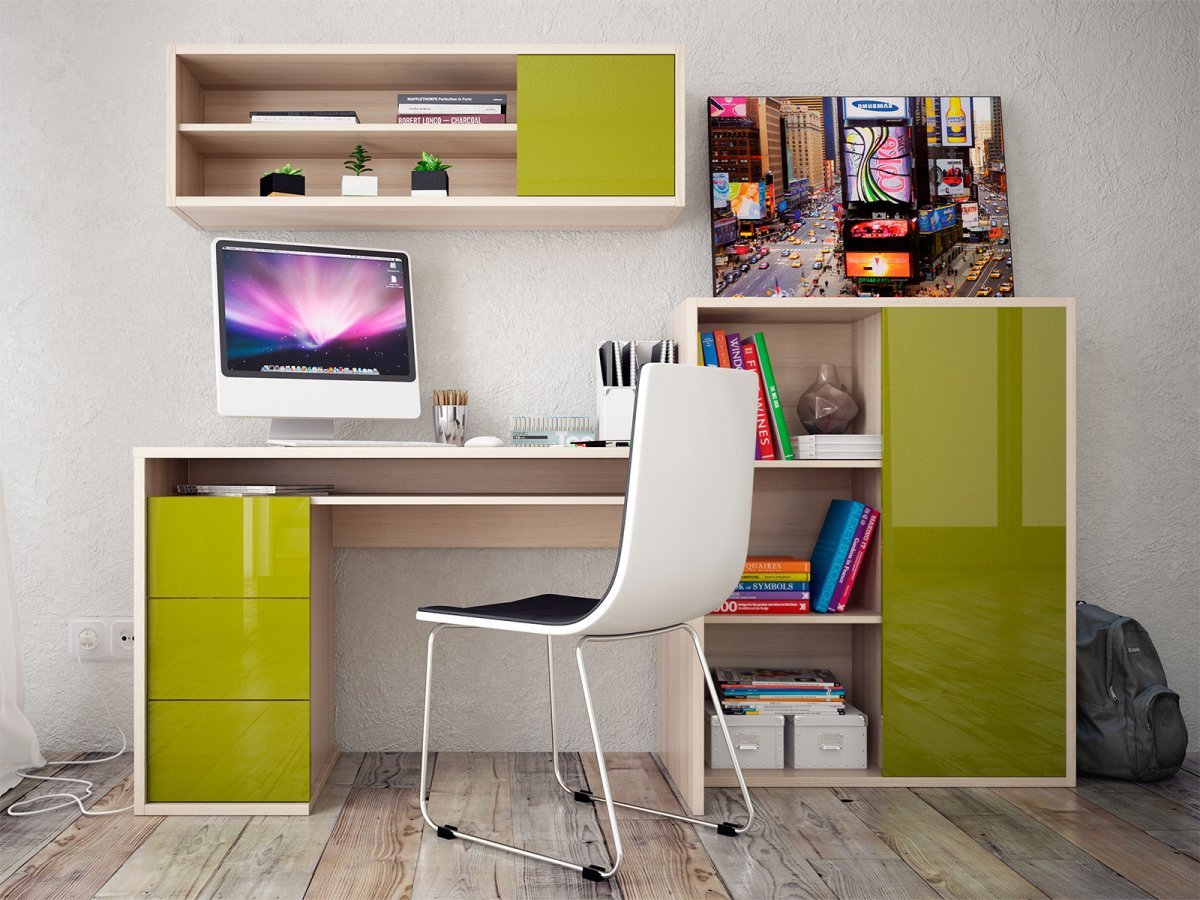 Полки над письменным столом