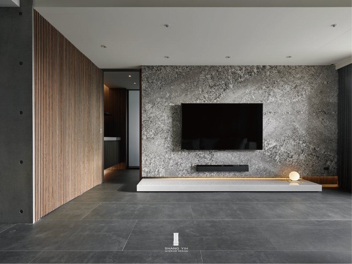 Керамогранит за телевизором