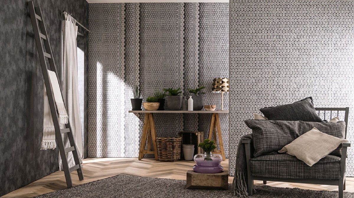 Обои под рогожку в интерьере спальни