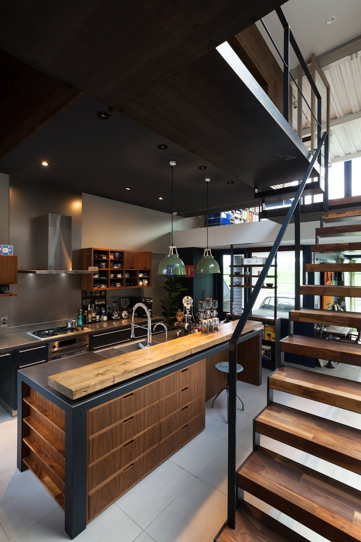 Кухня из металла в стиле лофт