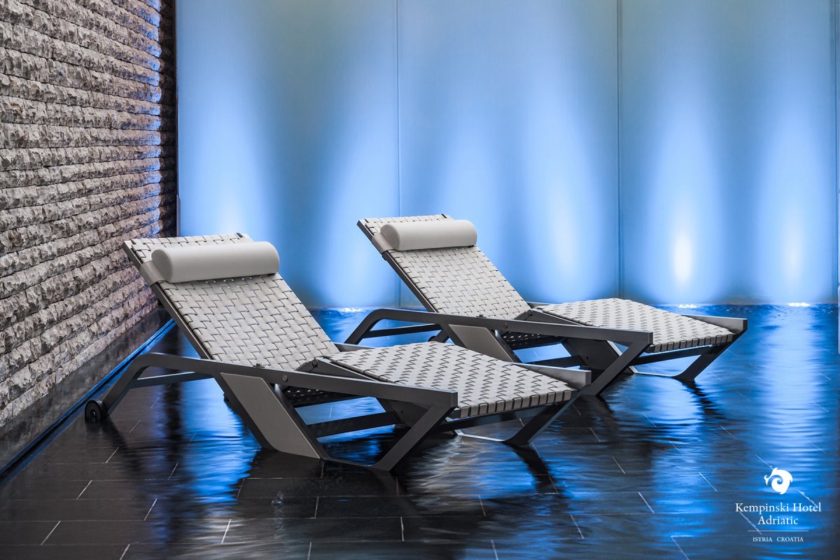 Стол Хай тек