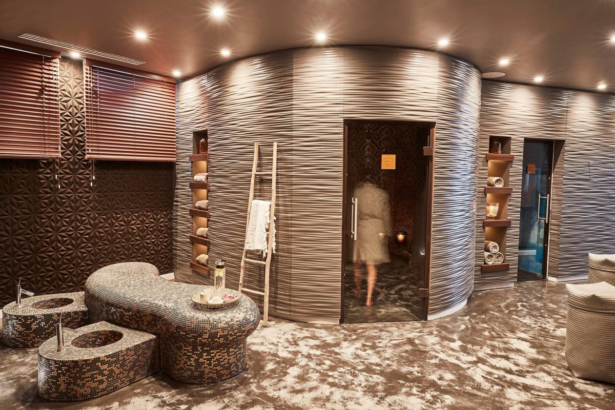 Хилтон Ленинградская отель сауна