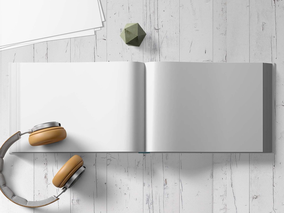 Оранжевый Постер на стене в интерьере