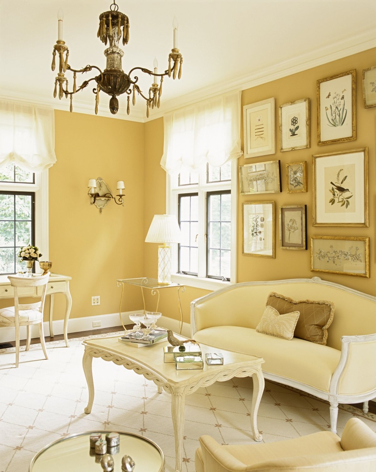 Спальня в карамельных тонах