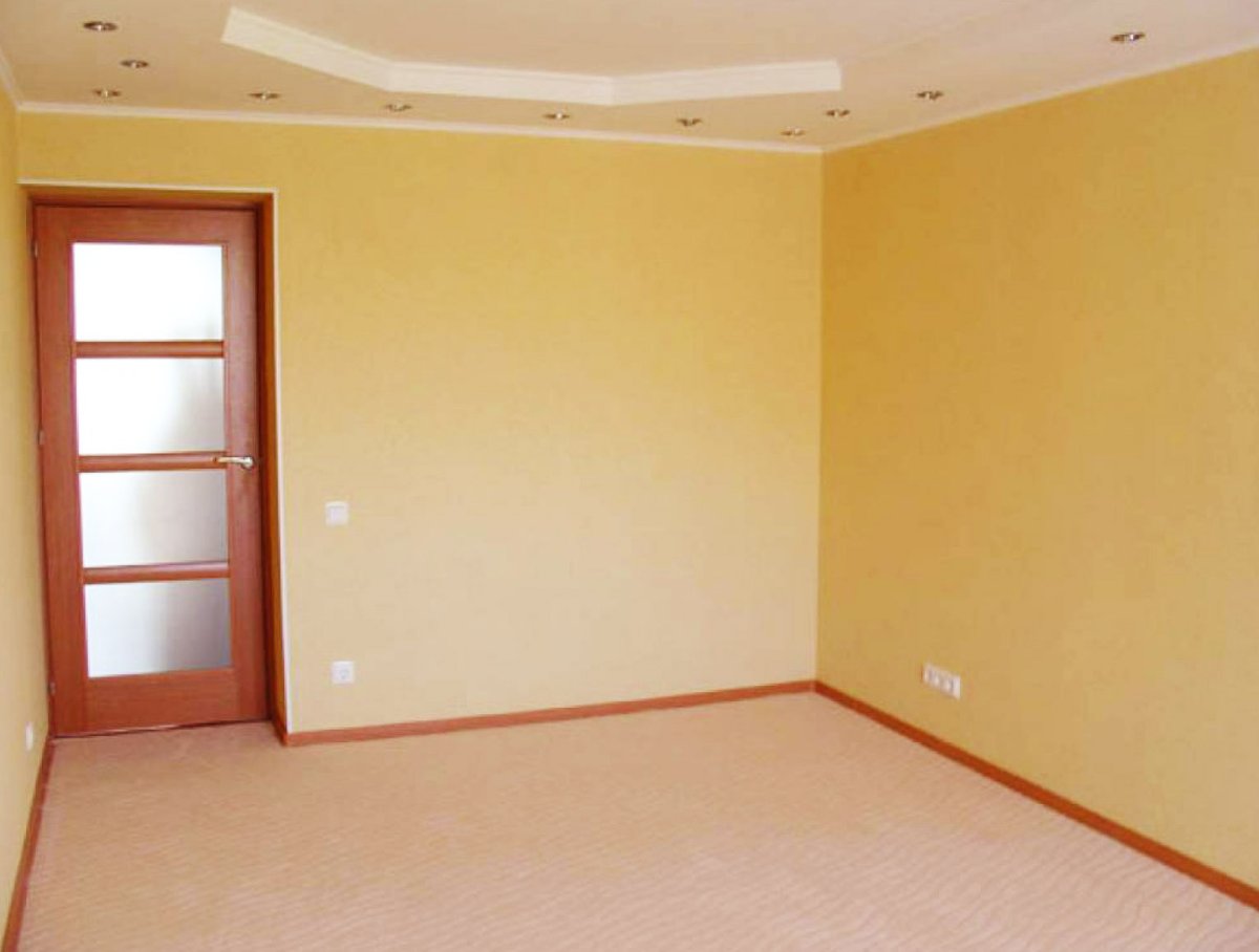 Двухцветное окрашивание стен