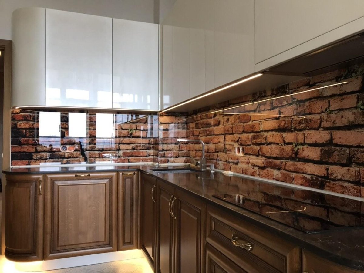 Амбарная доска в интерьере лофт