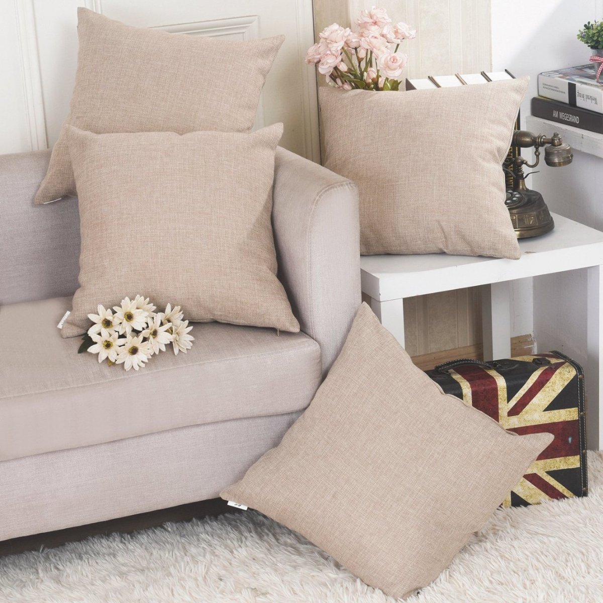 Высокий из подушек из материала