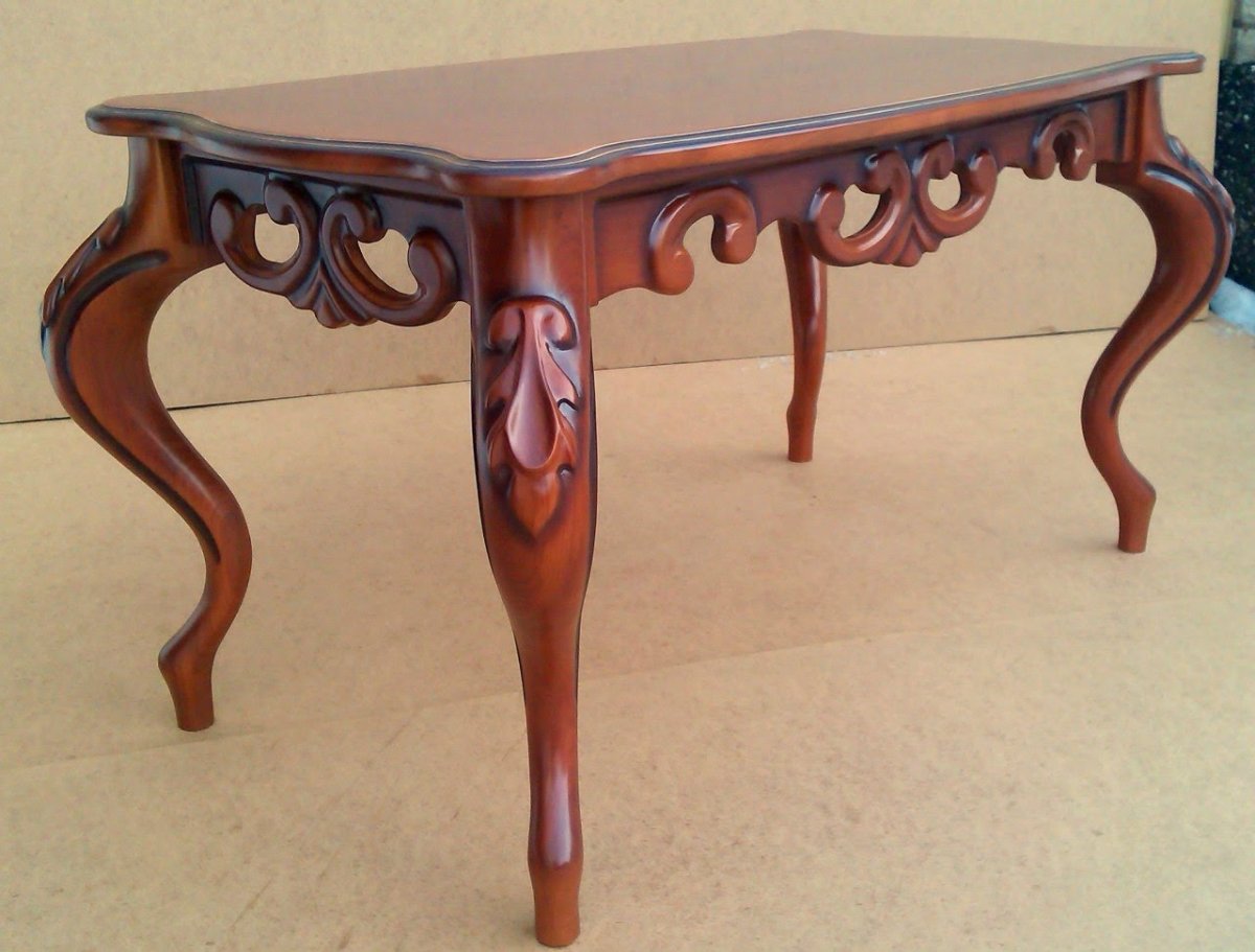 Красивые деревянные столы