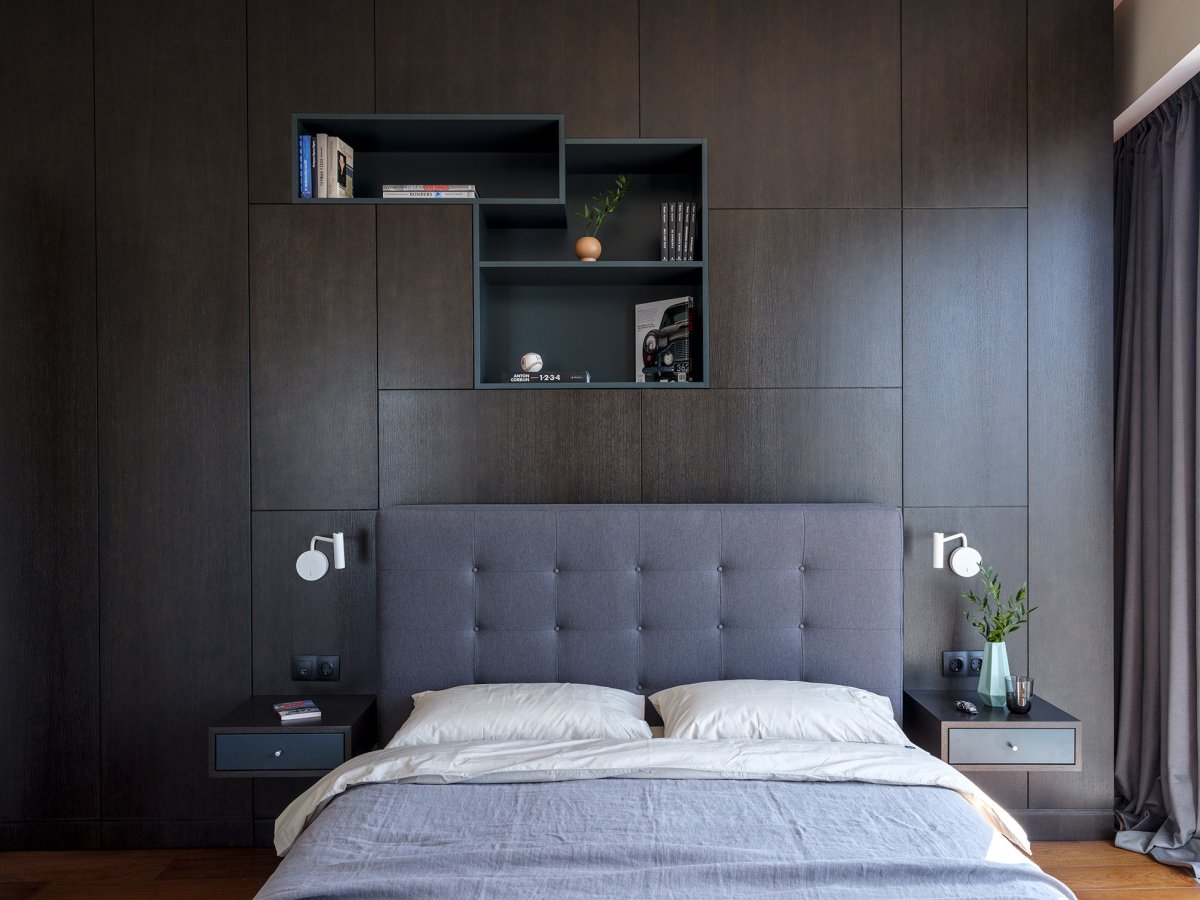 Телевизор в маленькой спальне