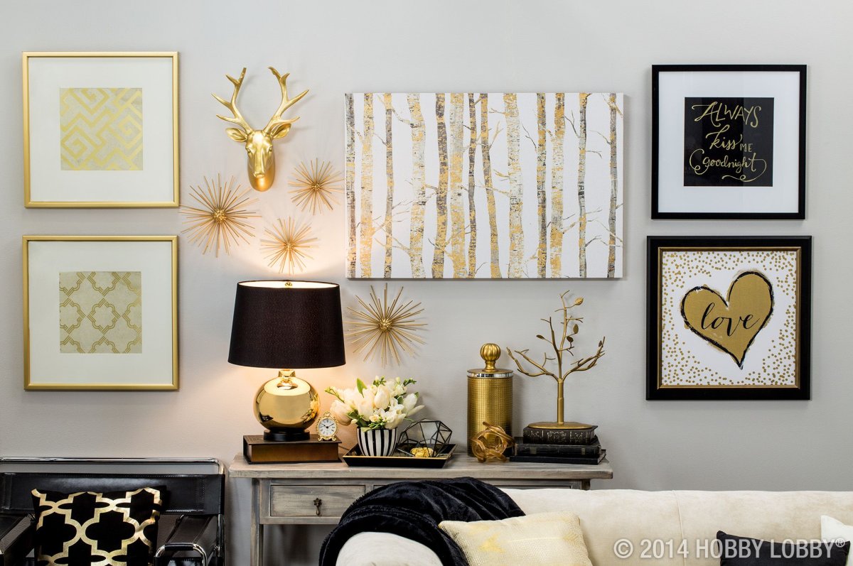 Декор из шпажек на стену