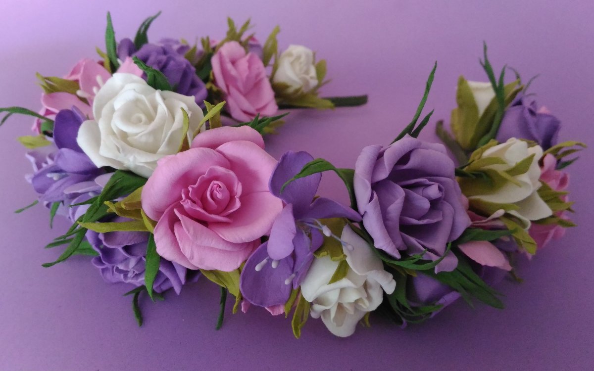 Маленькие розы из фоамирана