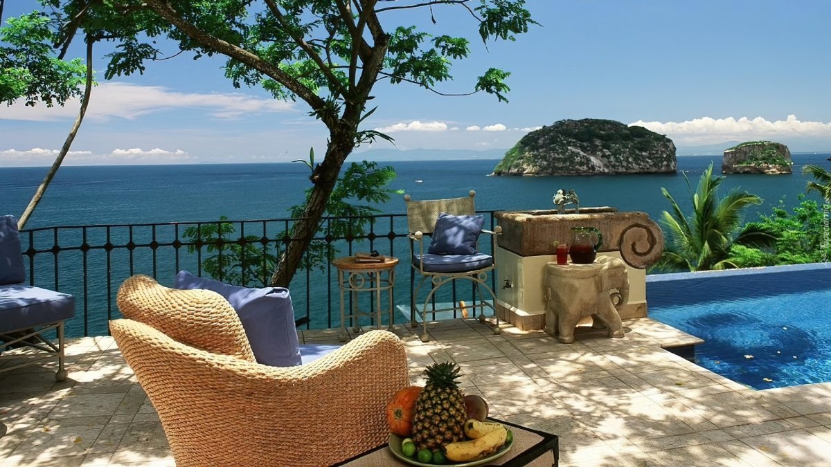 Шикарный вид на море с террасы