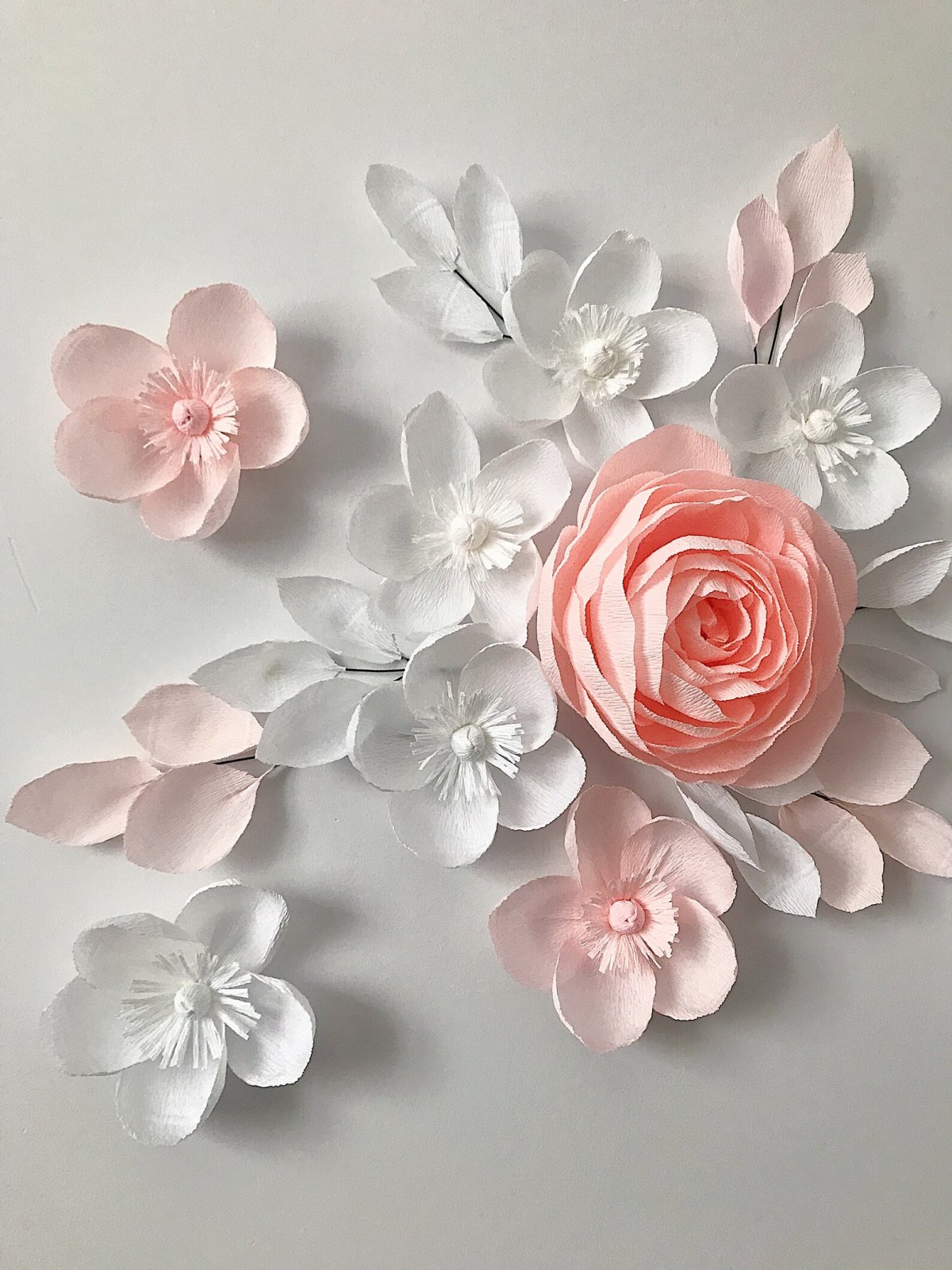 Украшение стен цветами из фоамирана