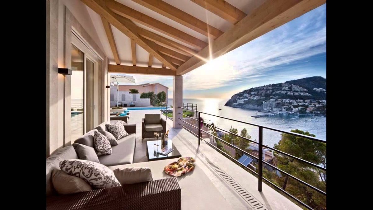 Текирова террасы с видом