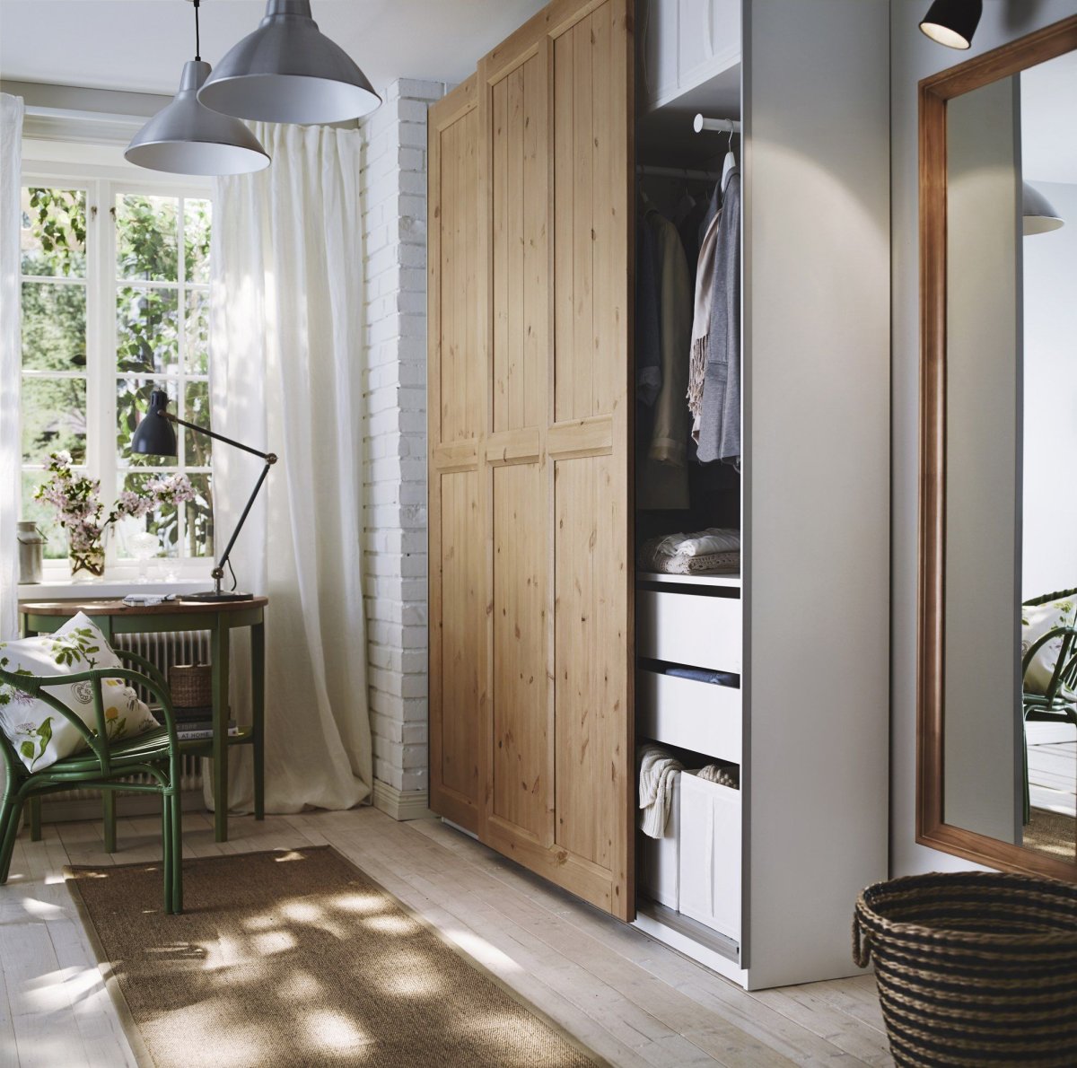 Икеа ПАКС шкаф для прихожей