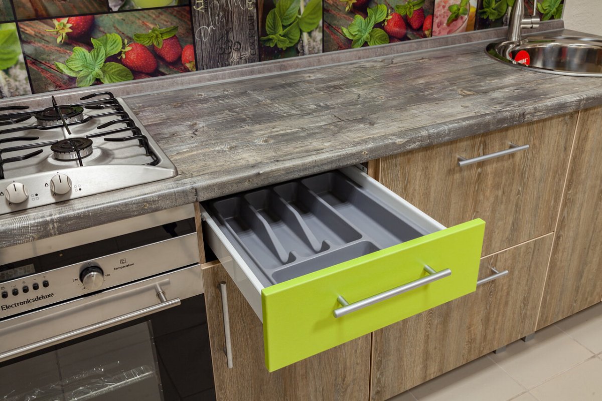 Кухни с алюминиевым кантом