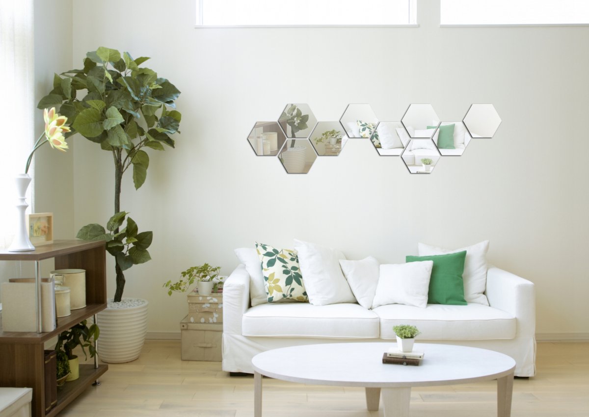 Интерьер с пустой стеной