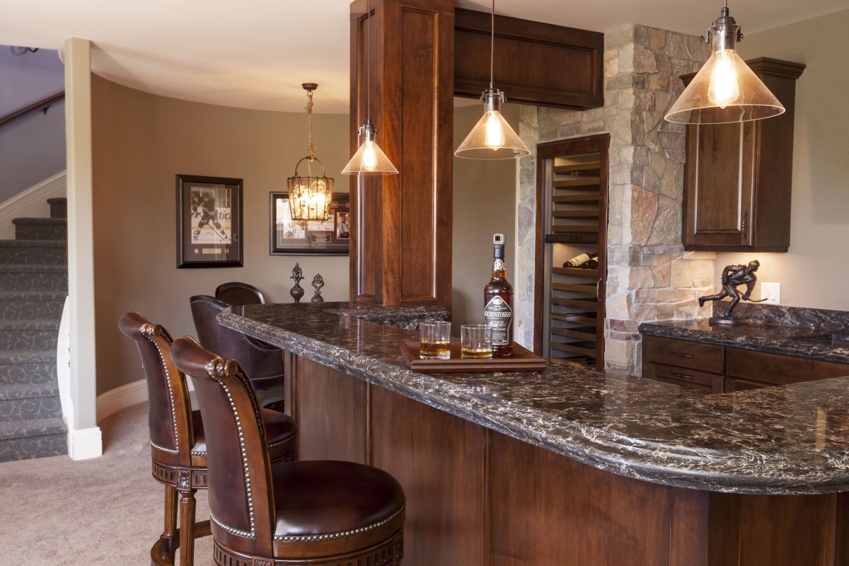 Декоративный кирпич на кухне