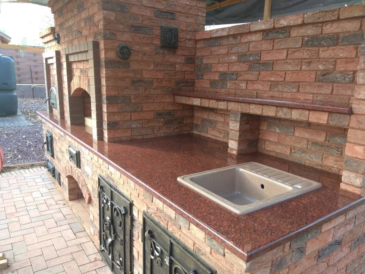 Гранит Дымовский столешница барбекю