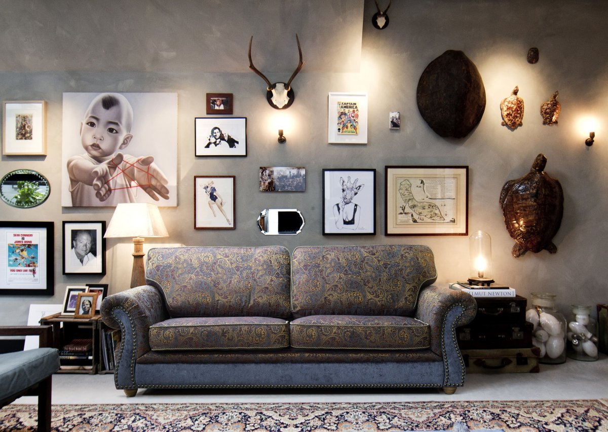 Фоторамки в прихожей