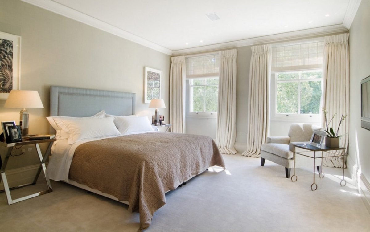 Светло серые стены