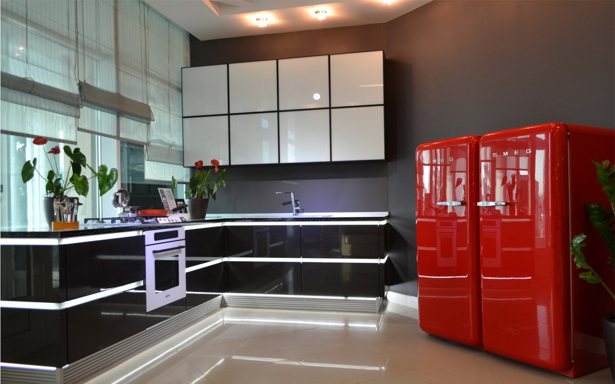 Холодильник Smeg fab28rr
