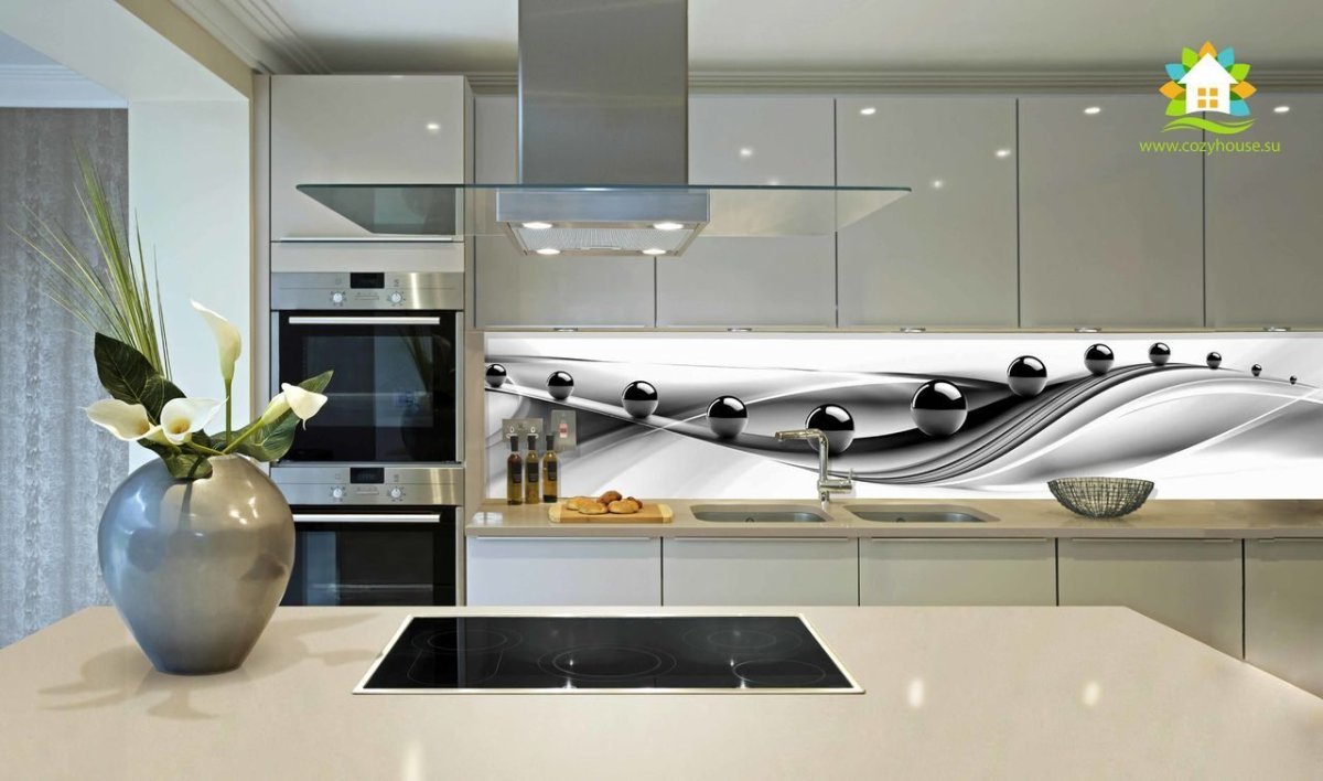 Кухонный фартук черные шары