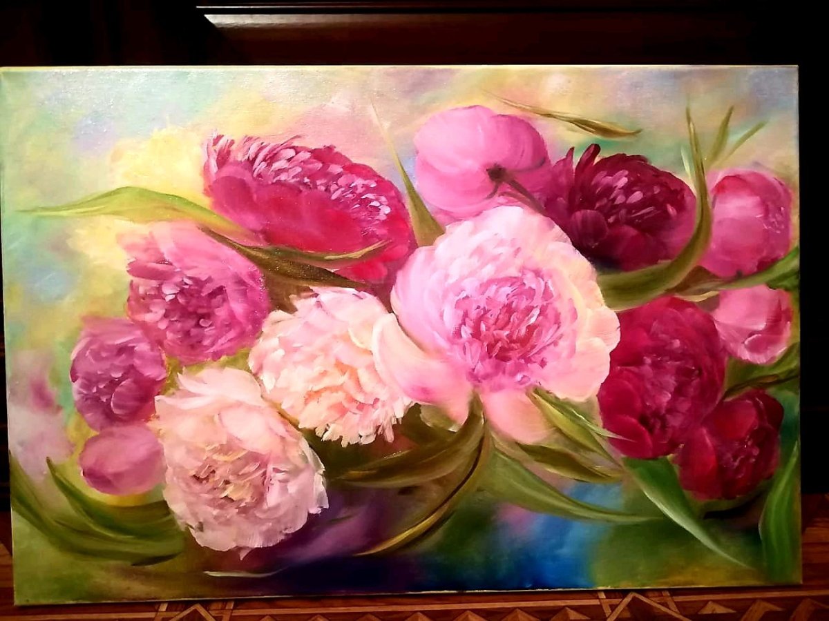 Картины с пионами в интерьере