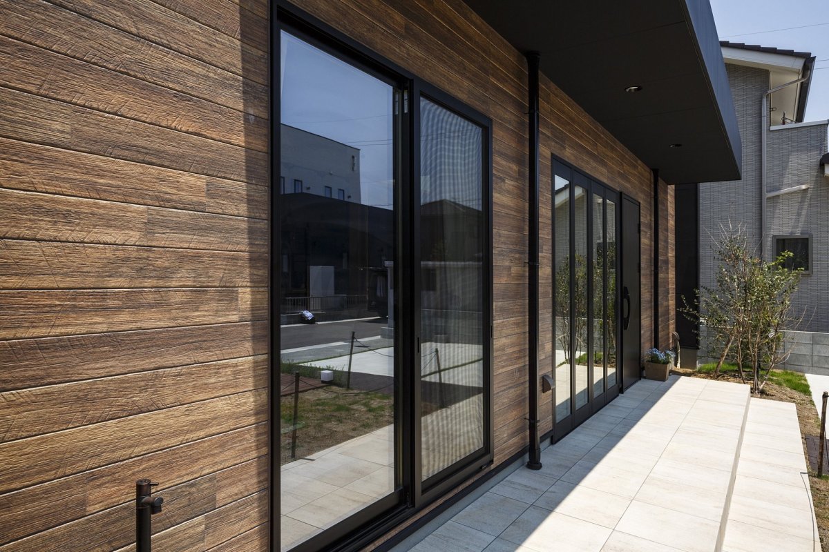 Модерн планкен фасад