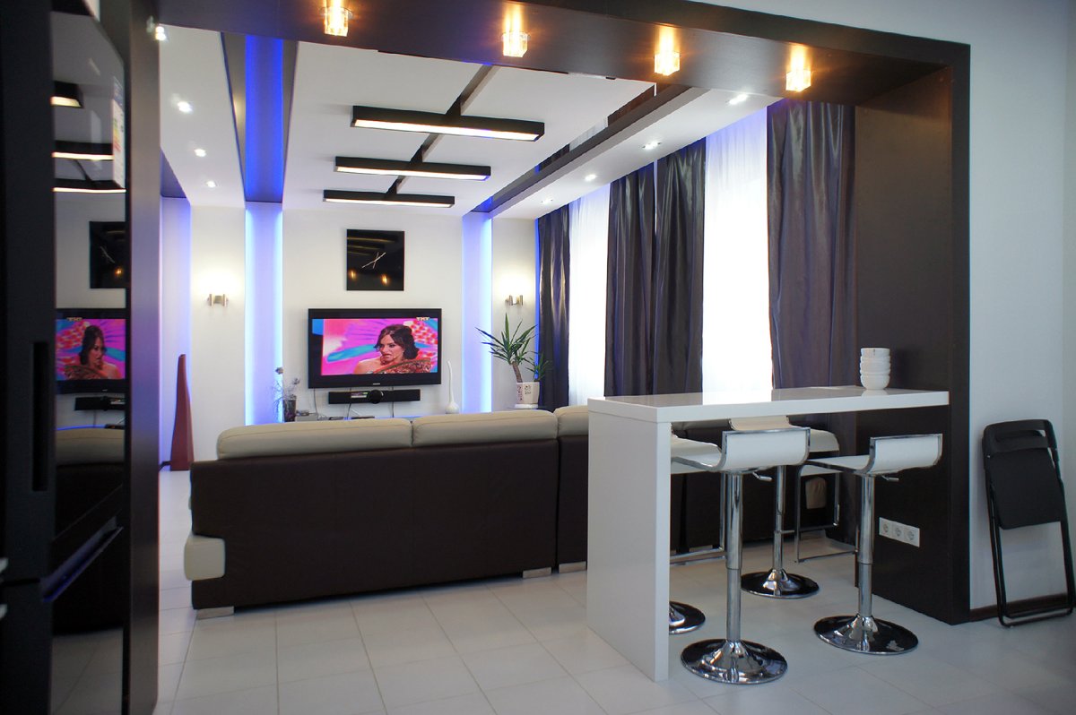 Барная стойка в гостиной