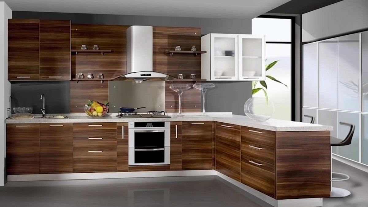 Современный кухонный гарнитур под дерево