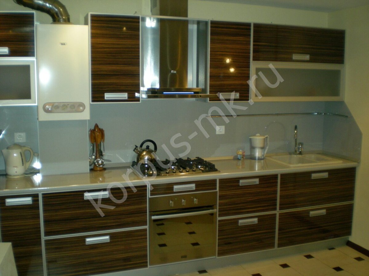 Кухни деревянные современные