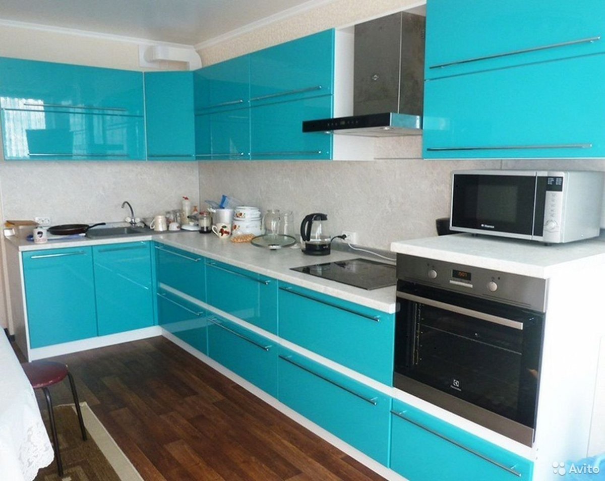 Кухонные гарнитуры бирюзового цвета