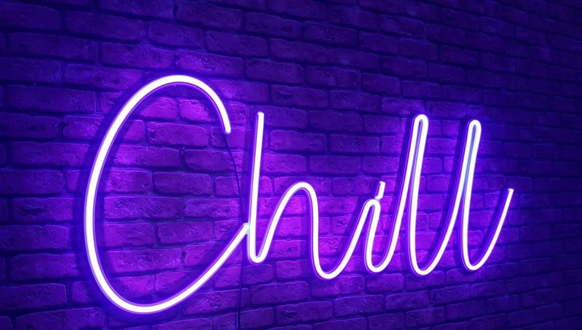 Неоновые надписи на стену