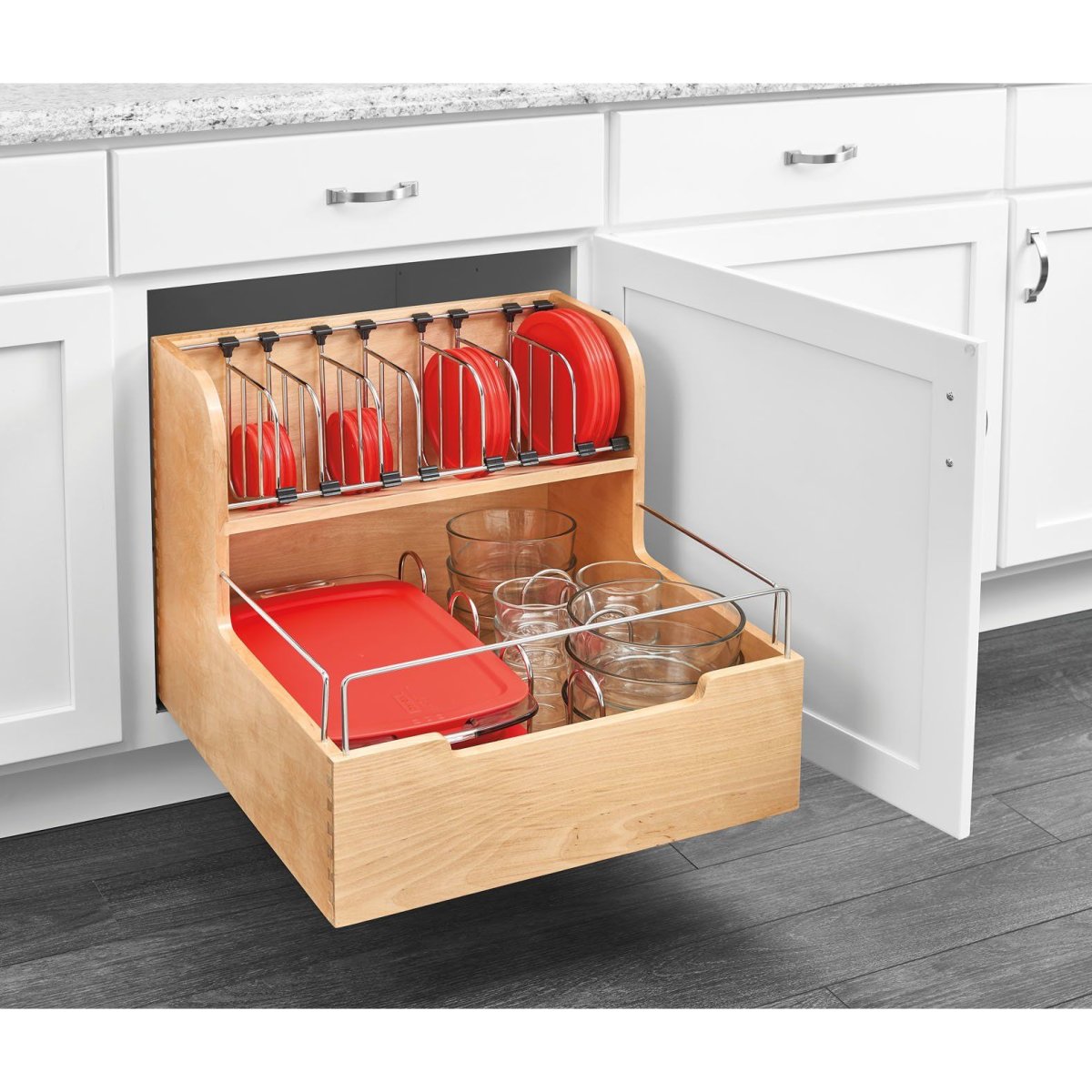 Функциональные ящики на кухне