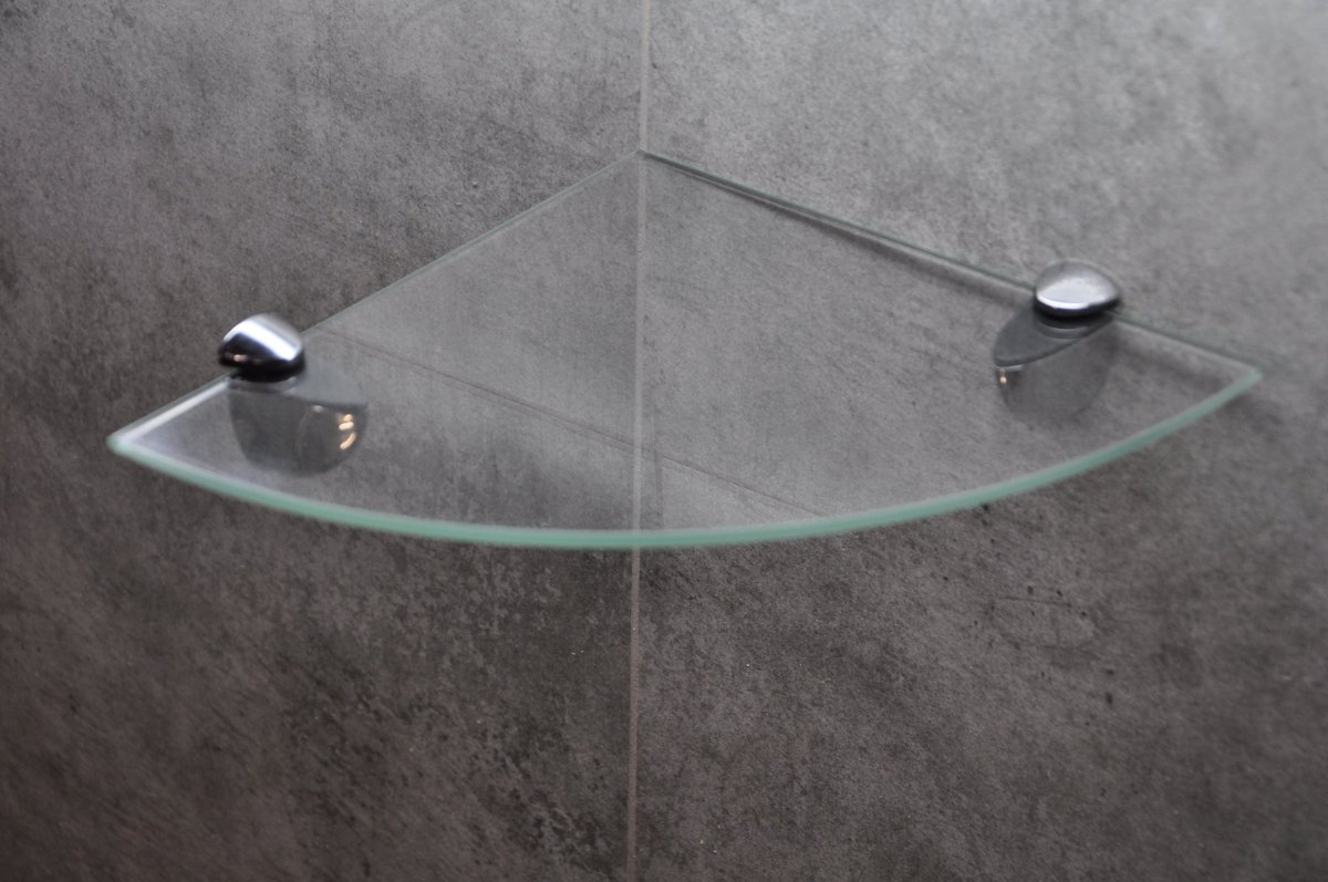 Стеклянная полка в ванную