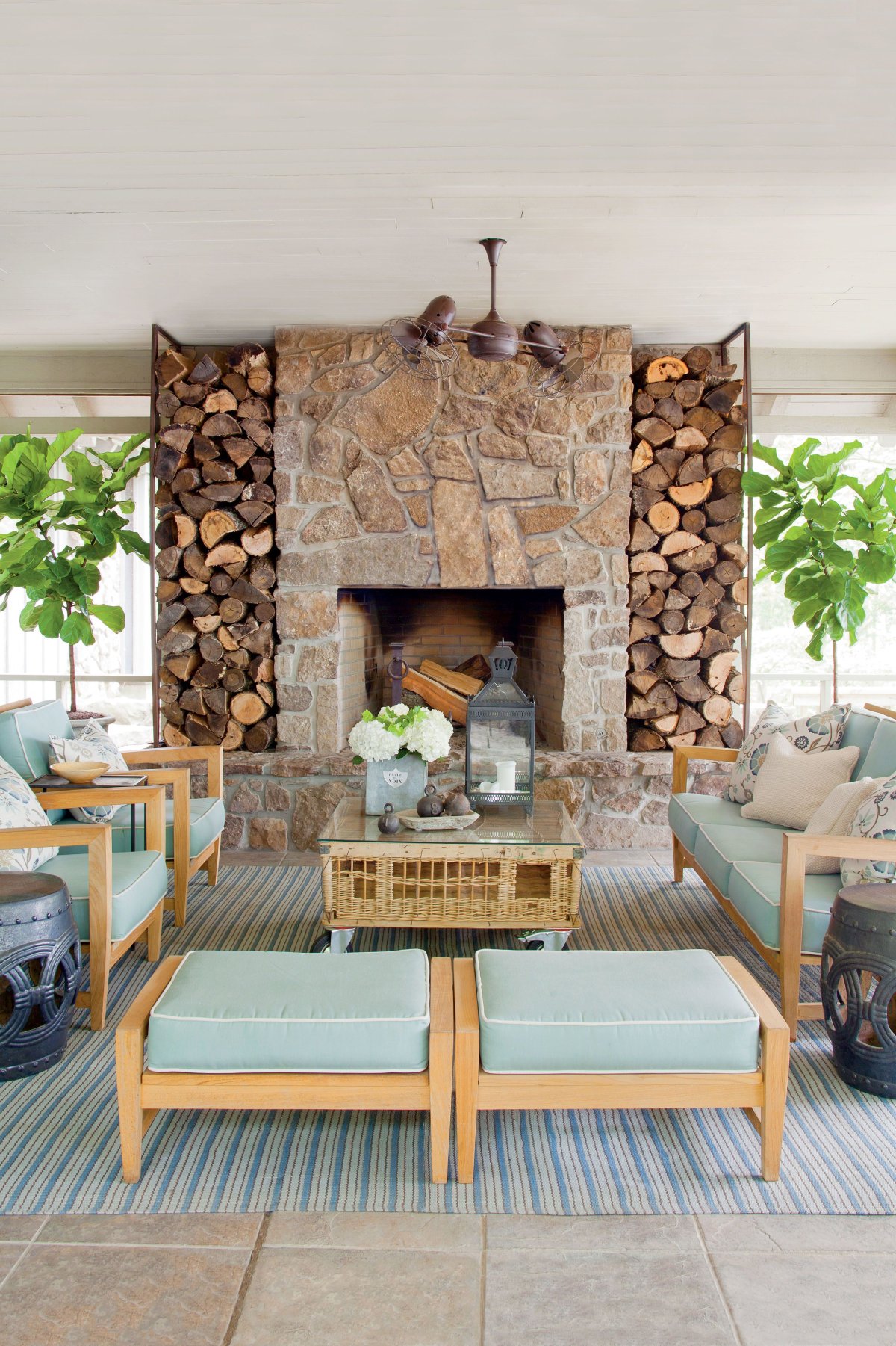 Дизайнерский декор для интерьера