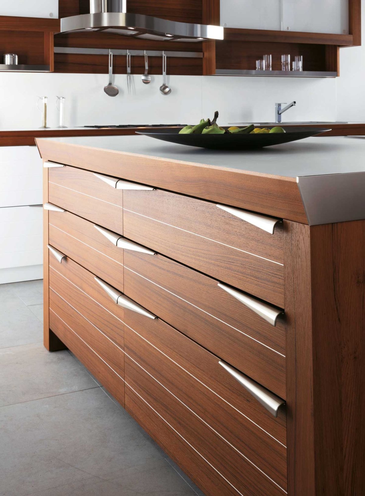 Современные ручки для кухонной мебели