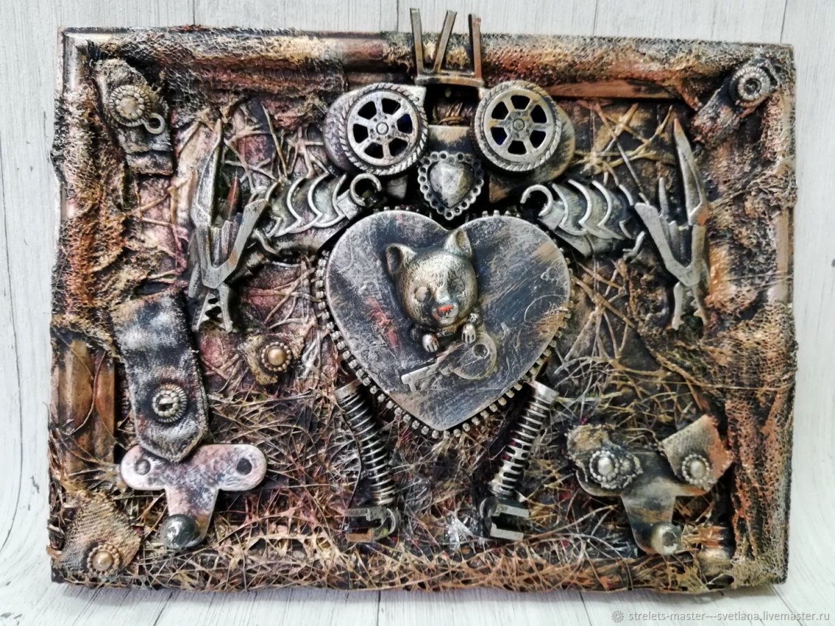 Панно из запчастей