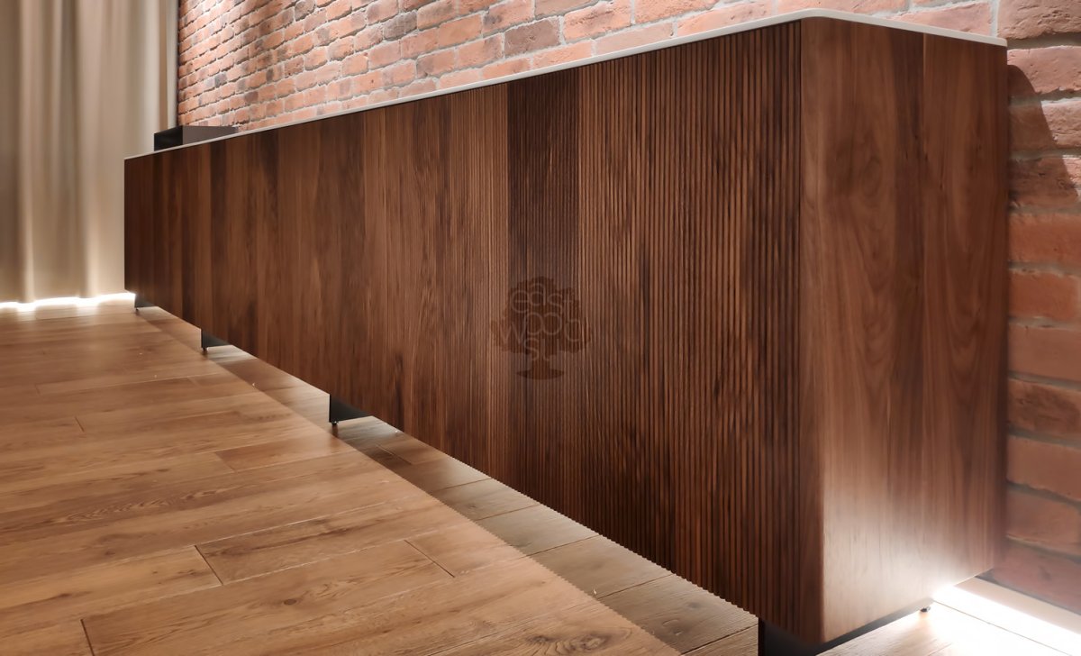 Паркет на стене